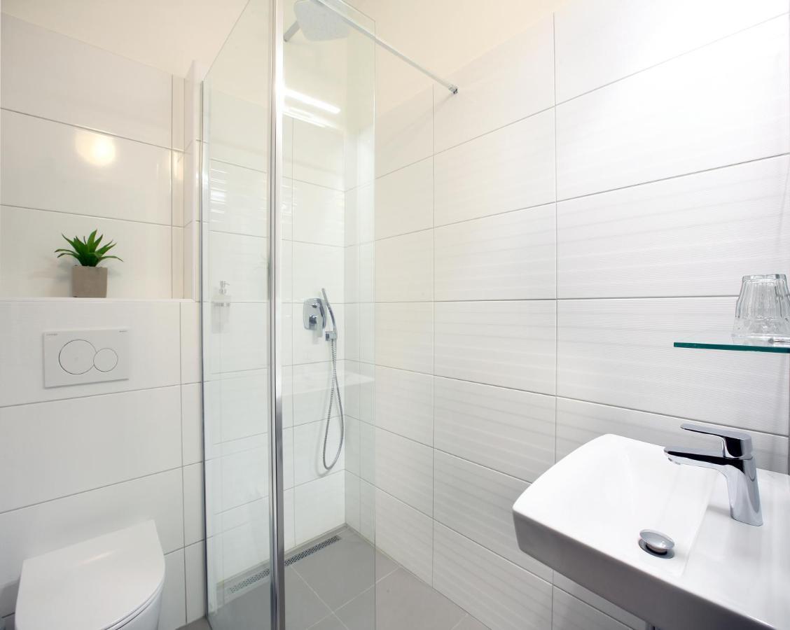 Penzion Na 15. Poledniku Hotel Jindrichuv Hradec Luaran gambar