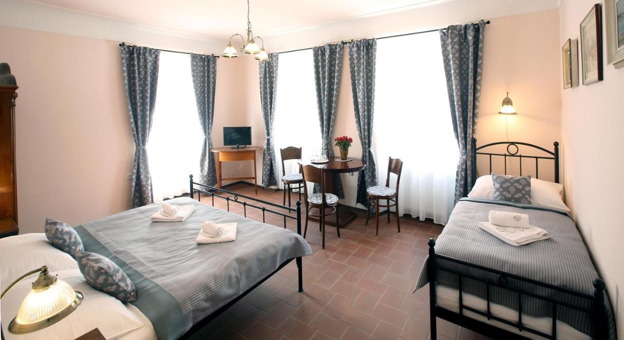 Penzion Na 15. Poledniku Hotel Jindrichuv Hradec Luaran gambar