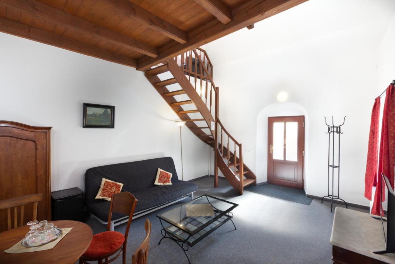 Penzion Na 15. Poledniku Hotel Jindrichuv Hradec Luaran gambar