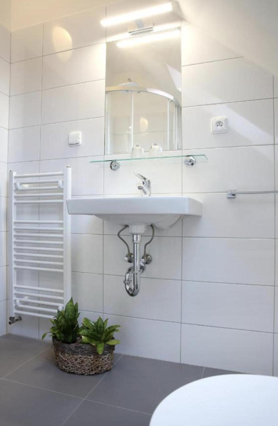 Penzion Na 15. Poledniku Hotel Jindrichuv Hradec Luaran gambar